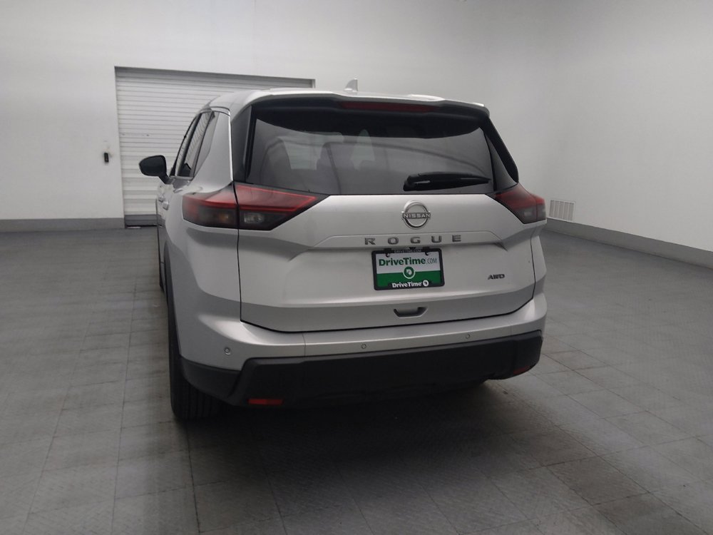 Used 2025 Nissan Rogue SV AWD/4WD image 6