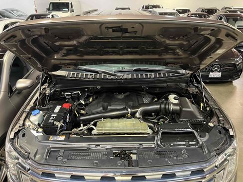 Used 2019 Ford Expedition Max XLT RWD image 26