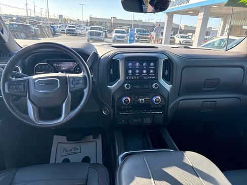 Used 2023 GMC Sierra 3500 Denali w/ Denali Ultimate Package image 15