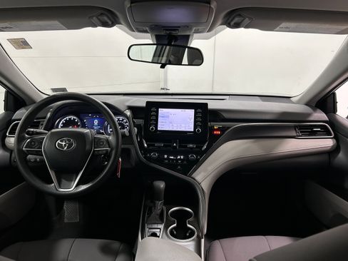 Used 2022 Toyota Camry LE AWD/4WD image 13