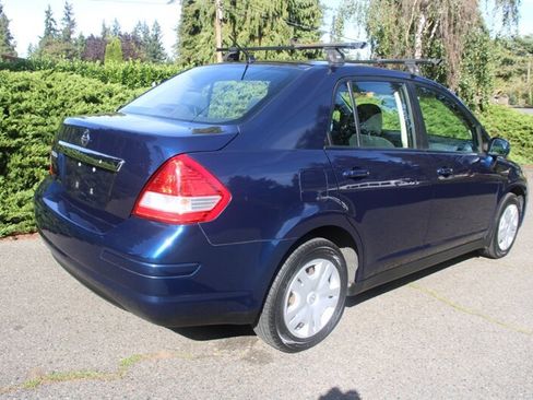 Used 2011 Nissan Versa 1.8 S w/ Plus Pkg FWD image 3