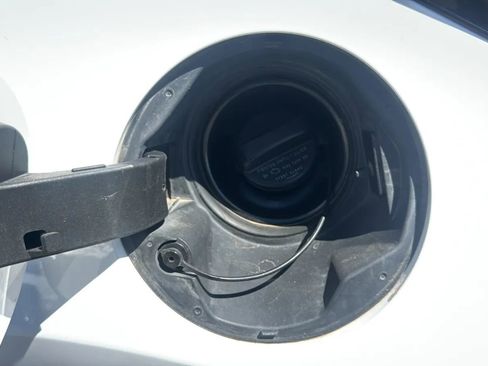 Used 2024 Nissan Kicks SR FWD image 26