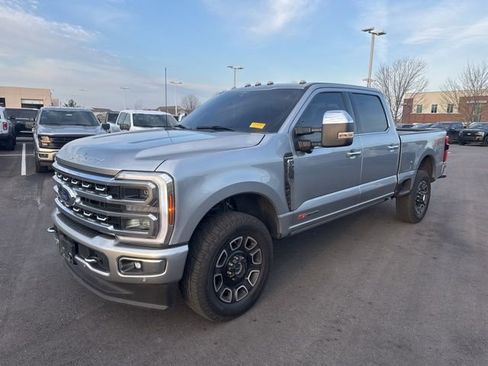 Used 2024 Ford F250 Platinum image 3
