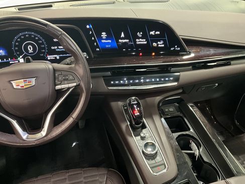 Used 2023 Cadillac Escalade Sport Platinum AWD/4WD image 17
