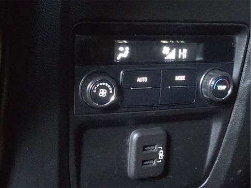 Used 2021 Buick Enclave Essence w/ Sport Touring Edition image 14