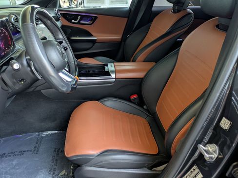 Used 2023 Mercedes-Benz C 300 Sedan image 21