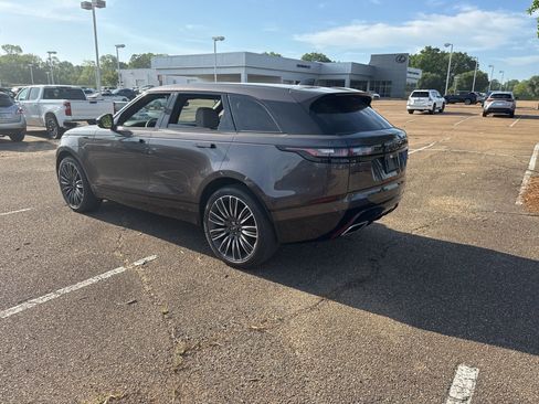 Used 2023 Land Rover Range Rover Velar R-Dynamic S image 7