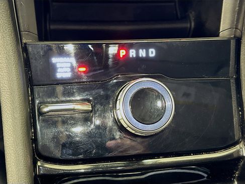 Used 2023 Jeep Grand Cherokee L Limited image 25