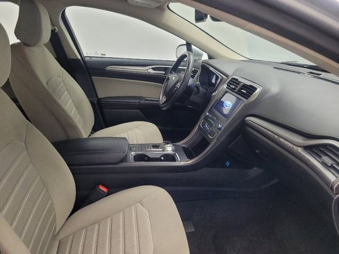 Used 2020 Ford Fusion S image 21