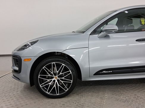 Certified 2026 Porsche Macan AWD/4WD image 23