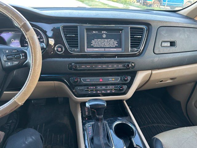 Used 2020 Kia Sedona SX FWD image 16