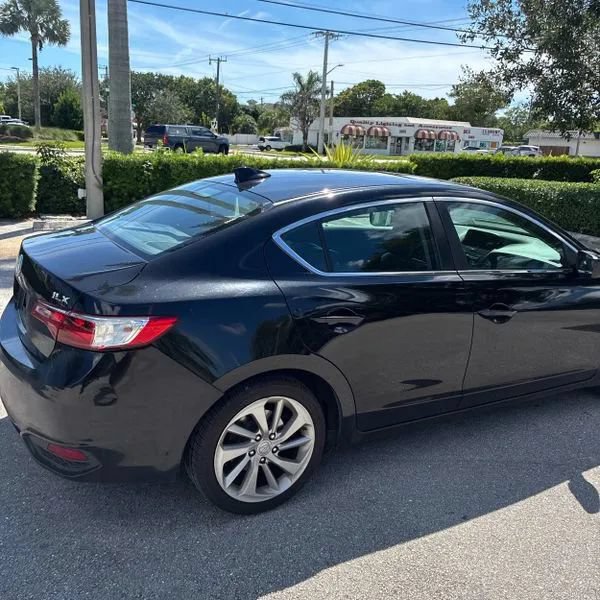 Used 2018 Acura ILX FWD image 9