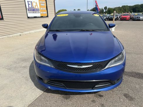 Used 2015 Chrysler 200 S w/ Navigation & Sound Group I FWD image 2