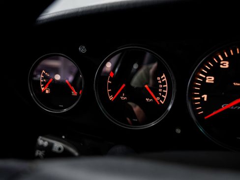 Used 1998 Porsche 911 Carrera S RWD image 11