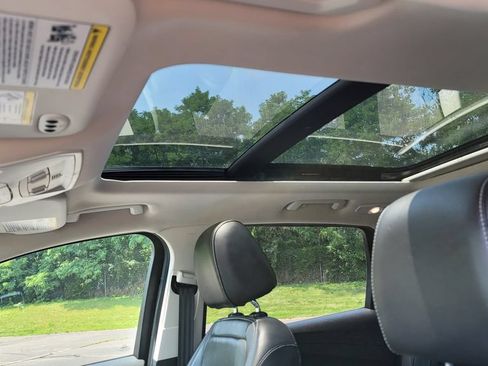 Used 2017 Ford Escape Titanium w/ Equipment Group 301A FWD image 24