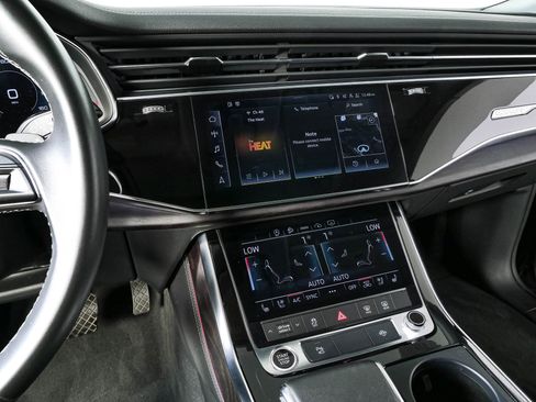 Used 2023 Audi Q8 Premium Plus w/ Premium Plus Package AWD/4WD image 13