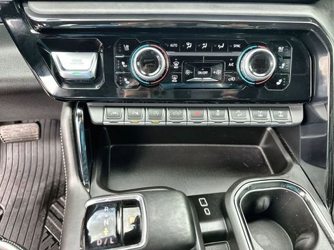 Certified 2024 GMC Sierra 1500 AT4X w/ AT4X AEV Edition AWD/4WD image 35