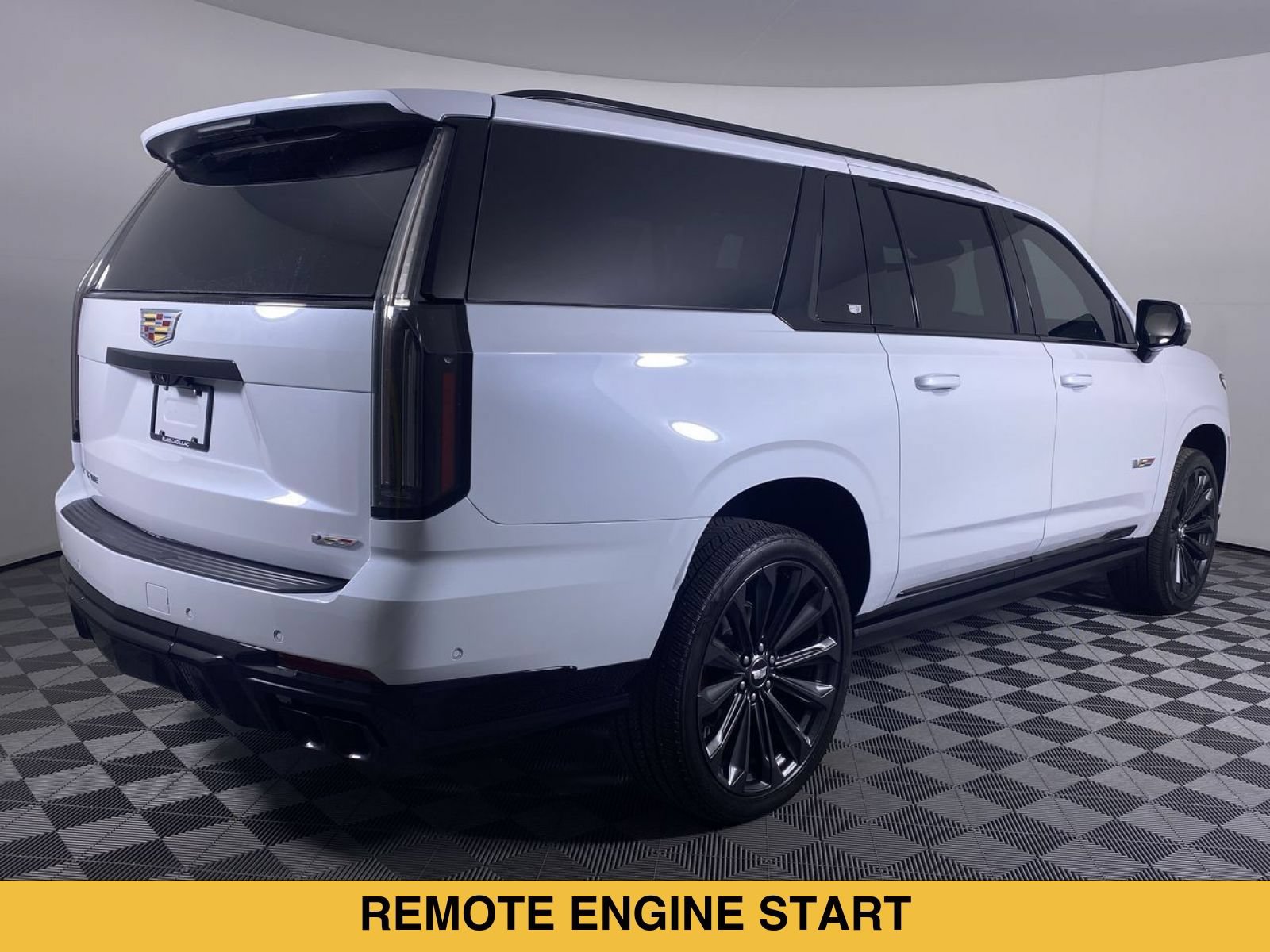 Certified 2026 Cadillac Escalade ESV V AWD/4WD image 22