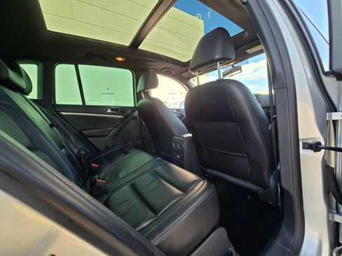 Used 2014 Volkswagen Tiguan R-Line FWD image 47