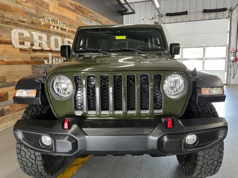 Used 2022 Jeep Gladiator Rubicon w/ Cold Weather Group AWD/4WD image 58