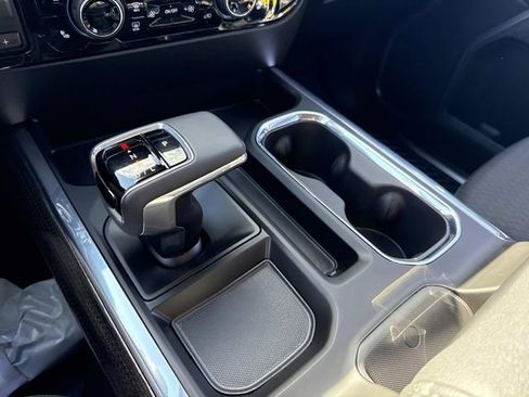 Used 2025 Chevrolet Silverado 1500 RST AWD/4WD image 26
