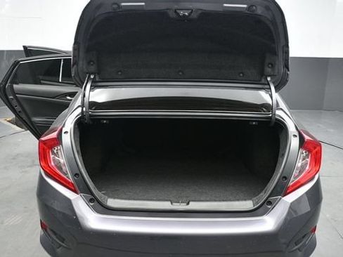 Used 2021 Honda Civic Sport image 16