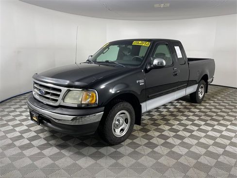 Used 2002 Ford F150 King Ranch image 1