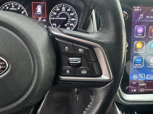 Used 2020 Subaru Outback Premium image 23