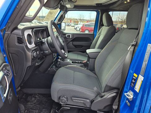 New 2026 Jeep Gladiator Sport image 14