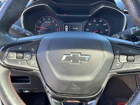 Used 2022 Chevrolet TrailBlazer RS w/ Sun and Liftgate Package FWD image 22