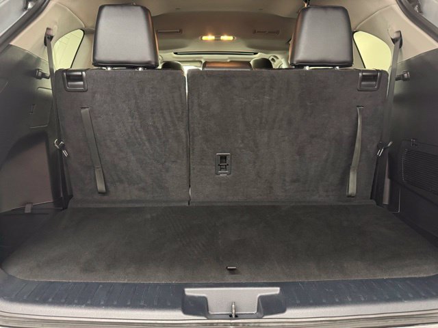 Used 2022 Toyota Highlander XLE AWD/4WD image 34