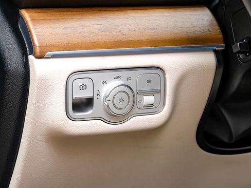 Used 2022 Mercedes-Benz GLE 350 4MATIC w/ AMG Line Exterior image 20