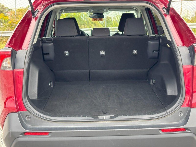 Used 2025 Toyota RAV4 LE AWD/4WD image 11