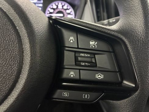 Used 2025 Subaru Crosstrek 2.0i Premium image 12