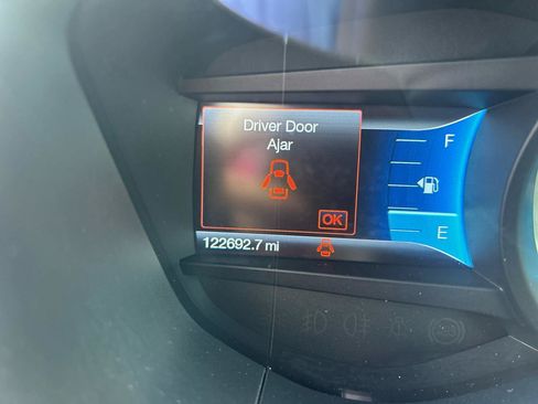Used 2014 Ford Fusion SE w/ Equipment Group 202A FWD image 15