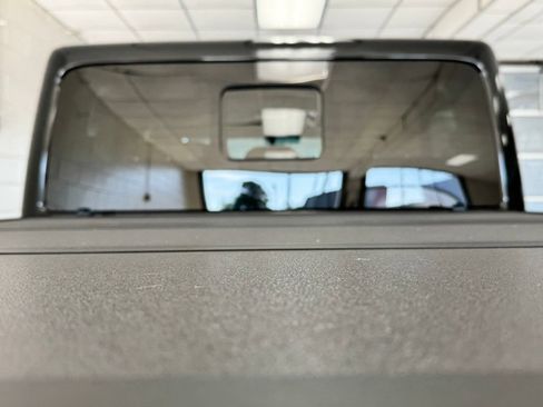 Used 2023 Jeep Gladiator Rubicon w/ LED Lighting Group AWD/4WD image 8
