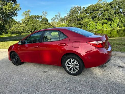 Used 2019 Toyota Corolla LE FWD image 4