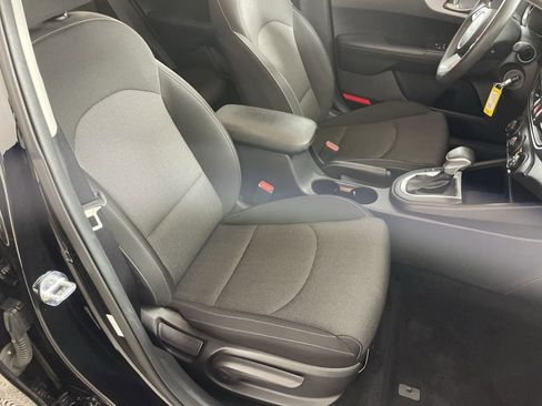 Used 2022 Kia Forte Sedan image 25