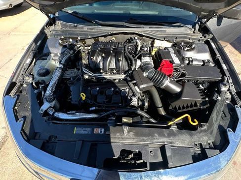 Used 2010 Ford Fusion SE FWD image 18