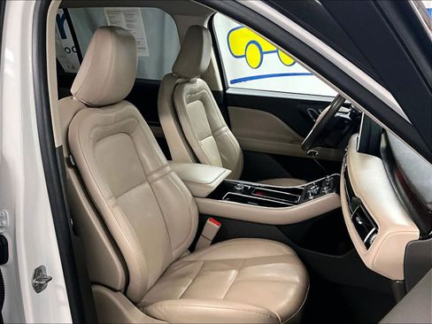 Used 2022 Lincoln Aviator Reserve w/ Elements Package Plus image 11