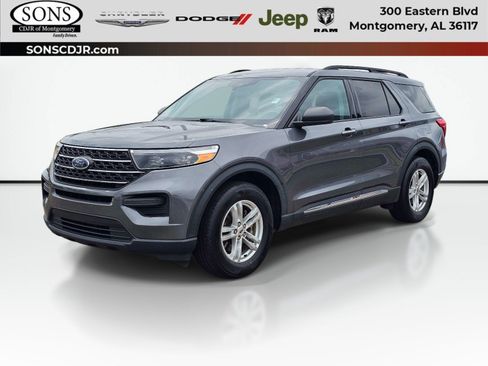 Used 2022 Ford Explorer XLT RWD image 1
