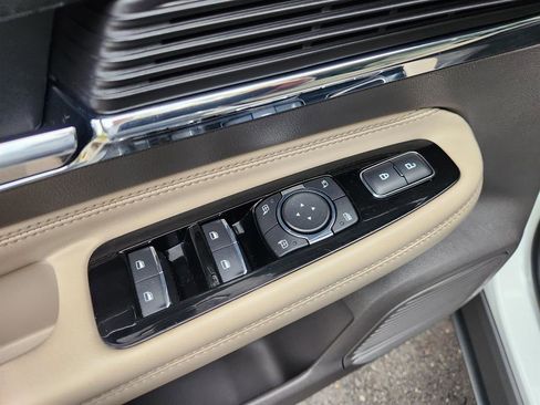 Used 2022 Lincoln Corsair AWD w/ Premium Package image 31