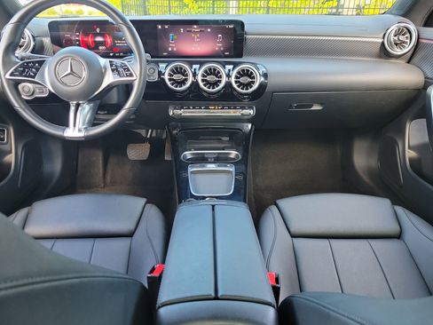 Used 2025 Mercedes-Benz CLA 250 4MATIC image 16