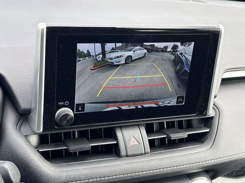 Used 2023 Toyota RAV4 XLE w/ Convenience Package FWD image 13