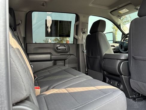 Used 2024 Chevrolet Silverado 2500 Custom w/ Custom Value Package AWD/4WD image 16