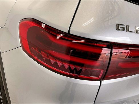 New 2026 Mercedes-Benz GLB 250 4MATIC image 14