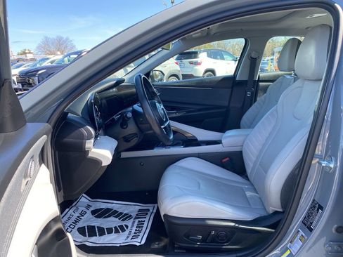 Certified 2022 Hyundai Elantra Limited w/ Cargo Package image 13