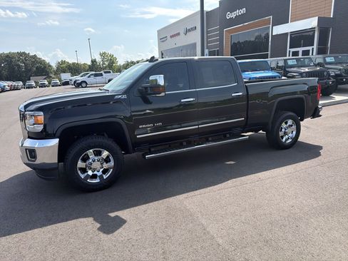 Used 2019 GMC Sierra 2500 SLT AWD/4WD image 21