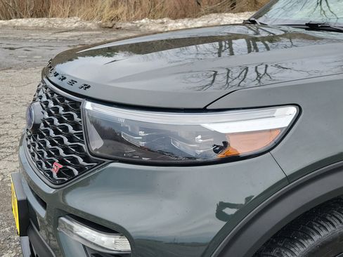 Used 2022 Ford Explorer ST w/ Equipment Group 401A image 9