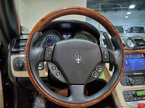 Used 2011 Maserati GranTurismo Convertible image 24